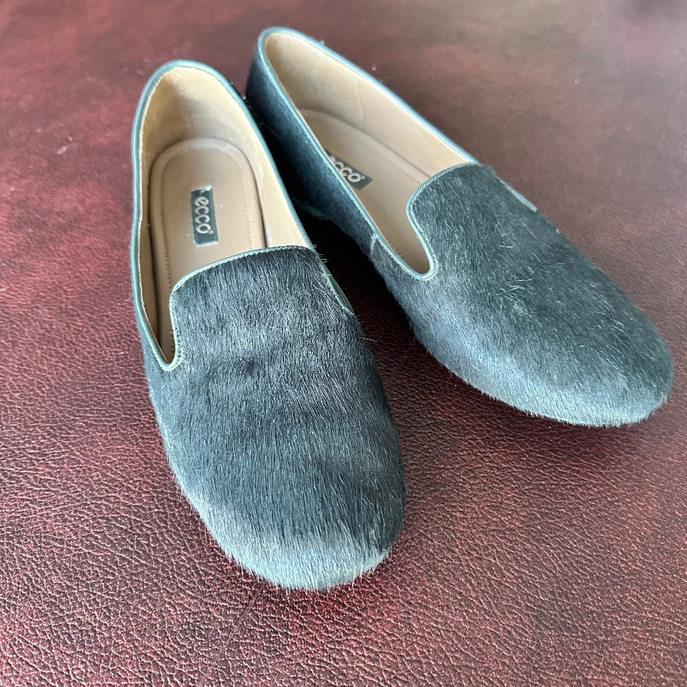 Ecco Black Fur Loafers